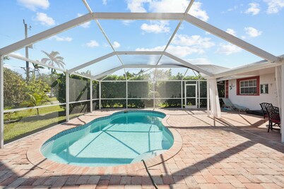 Superb Holiday Villa w/pool in Bonita Springs