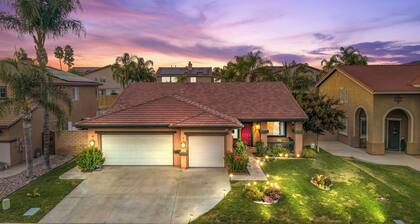 Pet Friendly 4 BR Home, Perfect for Monthly Stays. Near Wineries & Restaurants!