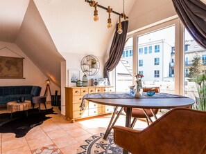 Dining - Holiday Apartment in Otseebad Wustrow (Ostseebad Wustrow)