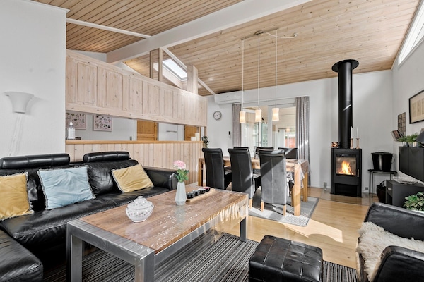 Televisie en een open haard