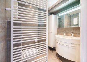 Apartment | Bathroom - Apartment by Belgian Coast With Sea Views (Koksijde)