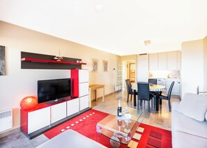 Living area - Apartment by Belgian Coast With Sea Views (Koksijde)