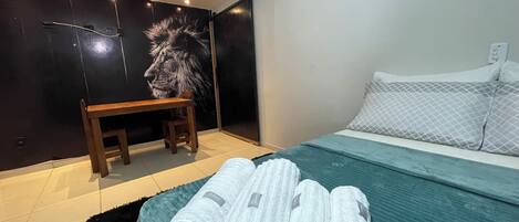 2 bedrooms, WiFi, bed sheets