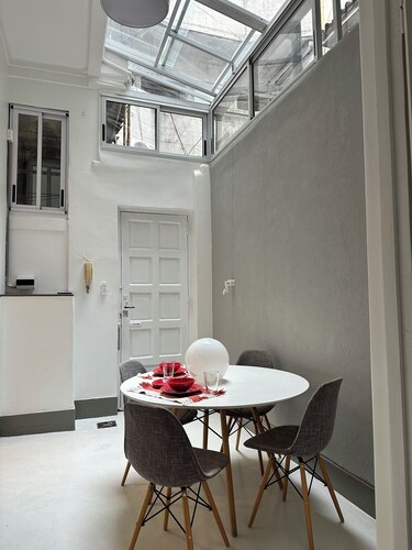 Buenos Aires, your apartment at downtown. Historic building in San Telmo