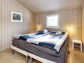 Rumah | 3 kamar tidur dan dilengkapi dengan perabotan berbeda-beda