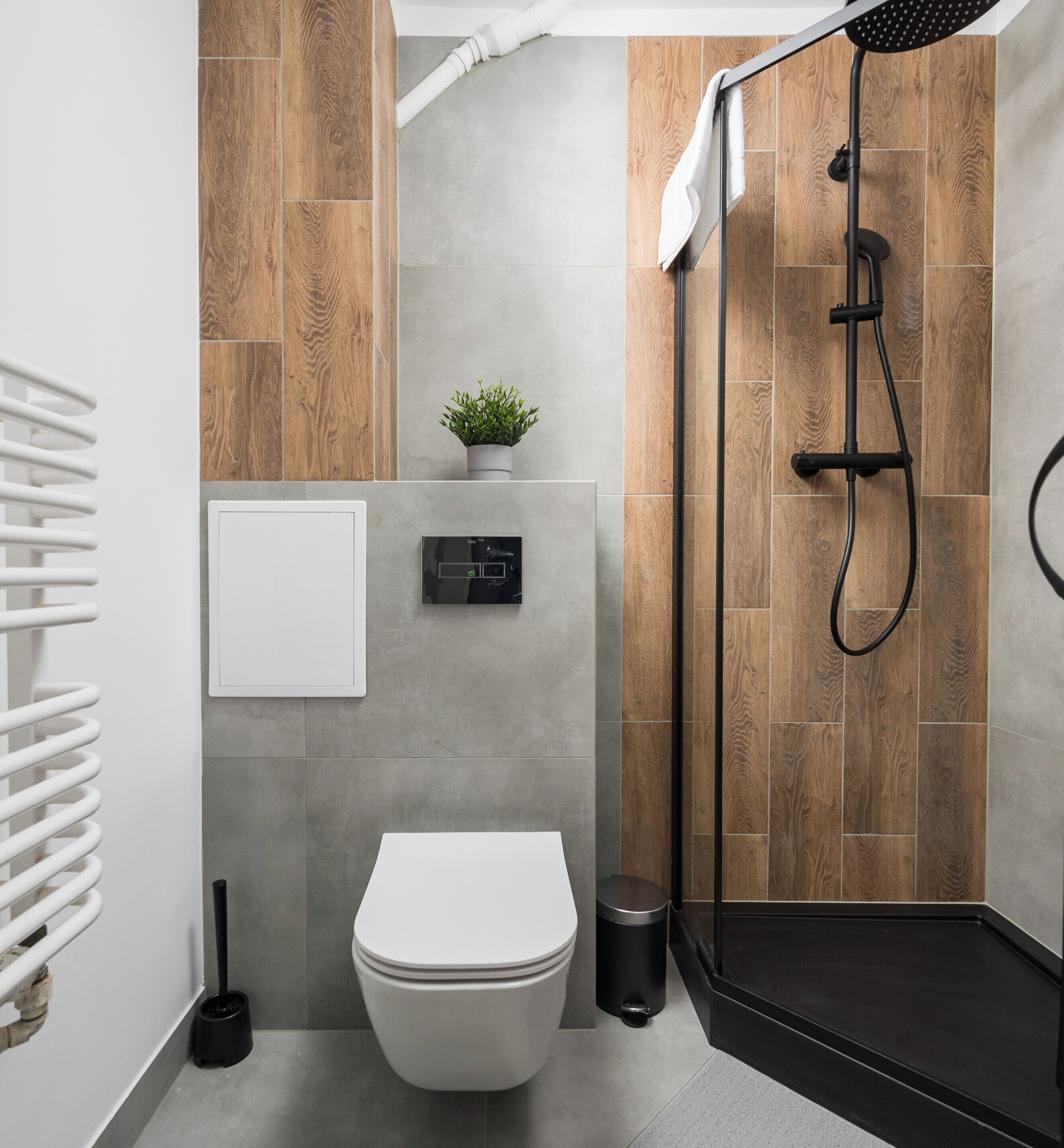 Douche, sèche-cheveux, serviettes fournies