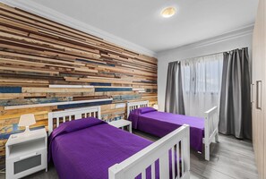 3 soverom, strykejern/-brett, wi-fi (inkludert) og sengetøy