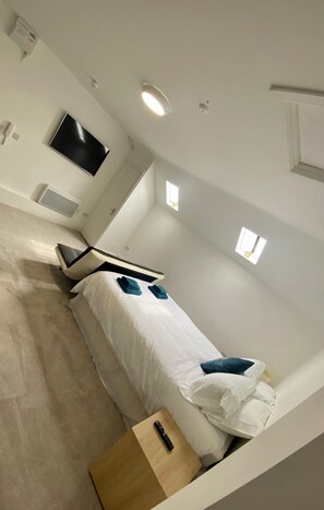 1 chambre, Wi-Fi gratuit, draps fournis