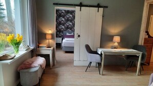 Apartment | 1 bedroom, individually furnished - Holiday Apartment at the Apple Tree (Faßberg)