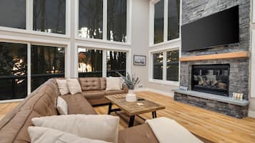 Smart TV, fireplace, video games, stereo