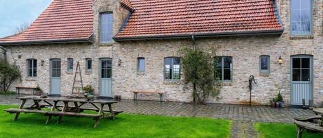 Villa | Exterior
