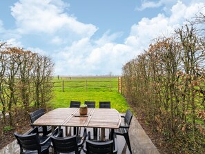 Villa | Dining - Comfortable Home for a Group With a Large Garden (Diksmuide)