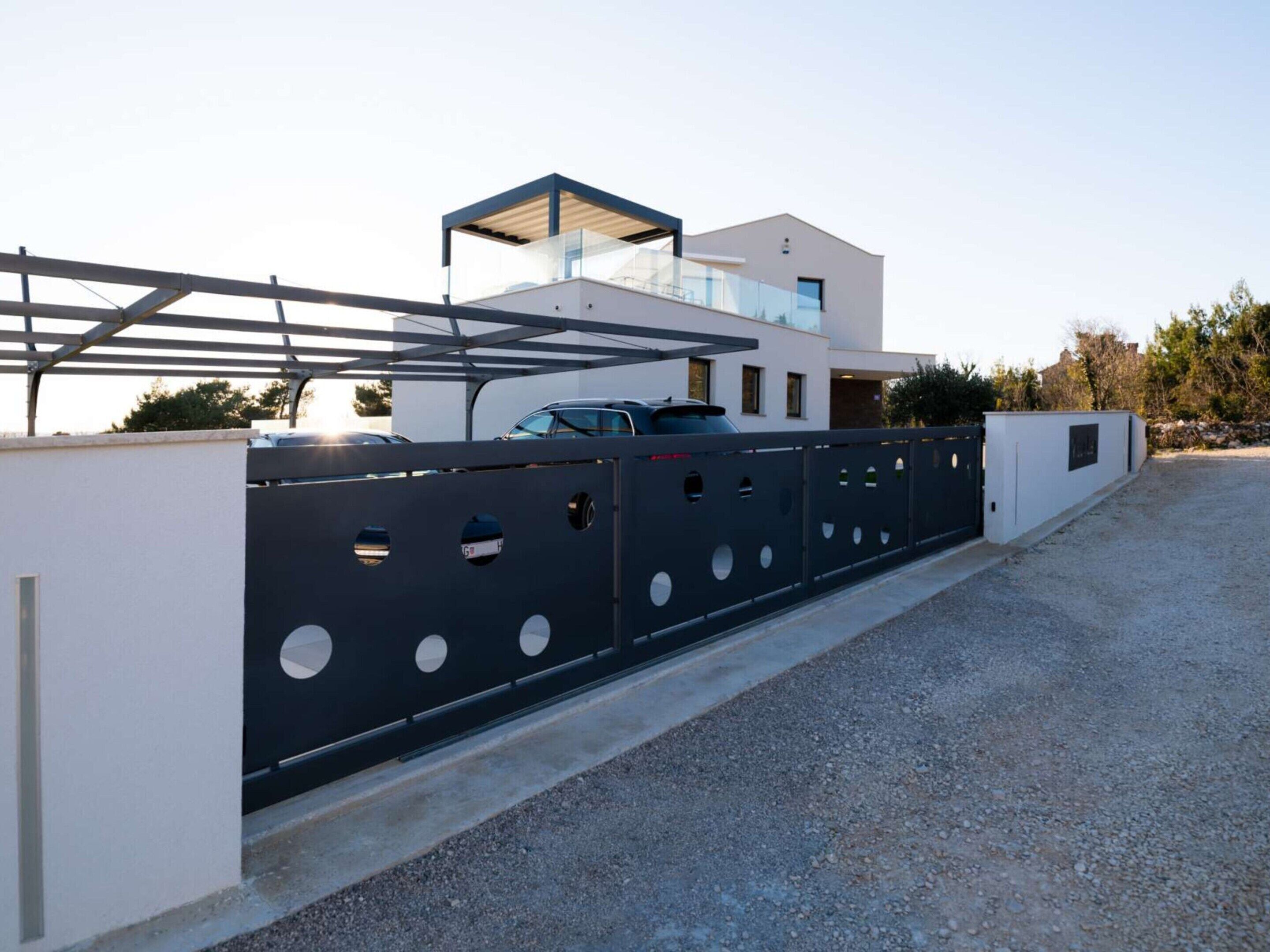 House | Exterior