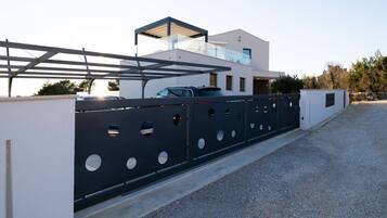 House | Exterior