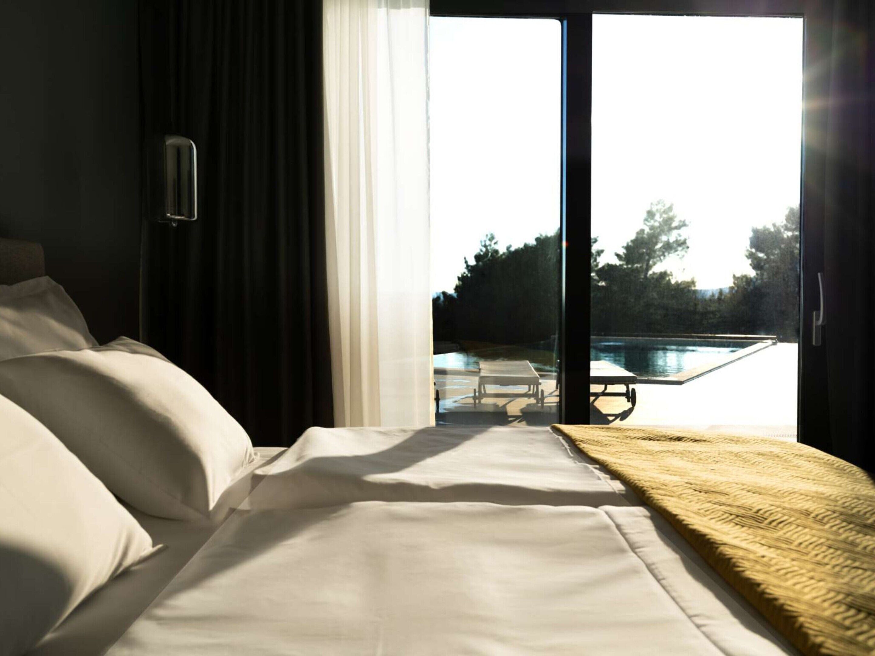House | 4 bedrooms, bed sheets