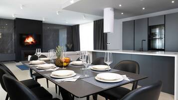 House | Dining