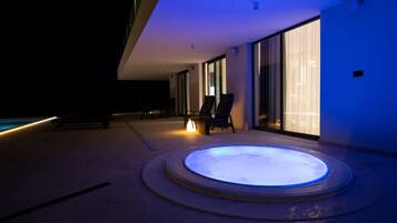 House | Pool | Outdoor pool