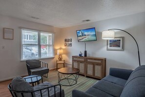 Smart TV - Modern Coastal Stay | Montego D (Myrtle Beach)