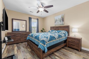 3 habitaciones, tabla de planchar con plancha, wifi y ropa de cama 