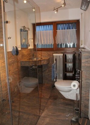 Apartment | Bathroom | Towels - Holiday Apartment Schlossblick 2 (Zwingenberg)