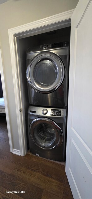 Interior - Luxury home 
 (Kawartha Lakes)