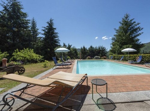 Villa Popiglio Comfortable Holiday Residence