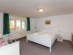 Hus | 1 soverom, individuelt innredet og strykejern/-brett