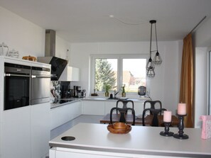 Apartment | Private kitchen - Holiday Apartment Pure Lake View (Dersau)
