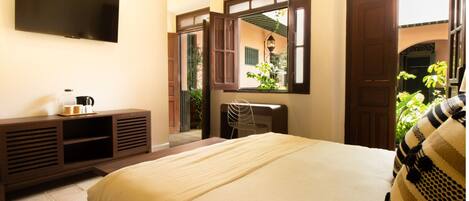 Kahden hengen huone, tupakointi kielletty | Ylelliset vuodevaatteet, Select Comfort -patjalliset sängyt