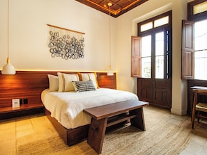 Habitació doble, no fumadors | Roba de llit d'alta qualitat i matalassos de la marca Select Comfort
