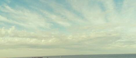 Una spiaggia nelle vicinanze