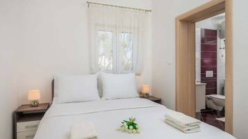 Villa | 2 bedrooms, individually furnished, iron/ironing board