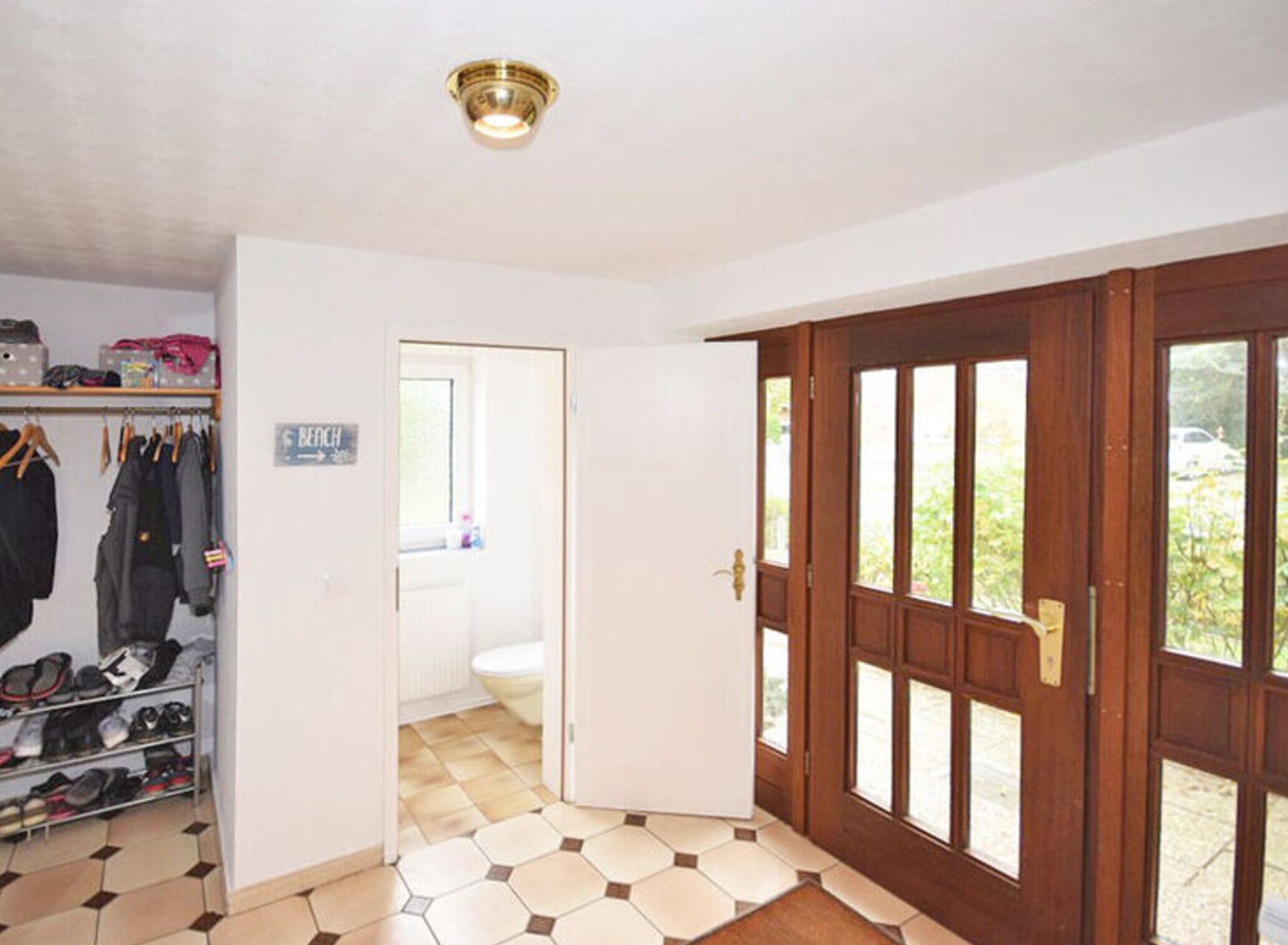 House | 5 bedrooms, individually furnished, iron/ironing board