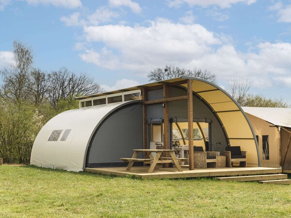 Glamping Tent In Netherlands With Pop-up Charm - Overijssel
