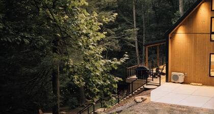 Waterview. Hot Tub. Gas Firepit. Lancaster 40 min.
