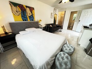 1 bedroom, desk, iron/ironing board, WiFi