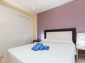 3 室のベッドルーム、インターネット