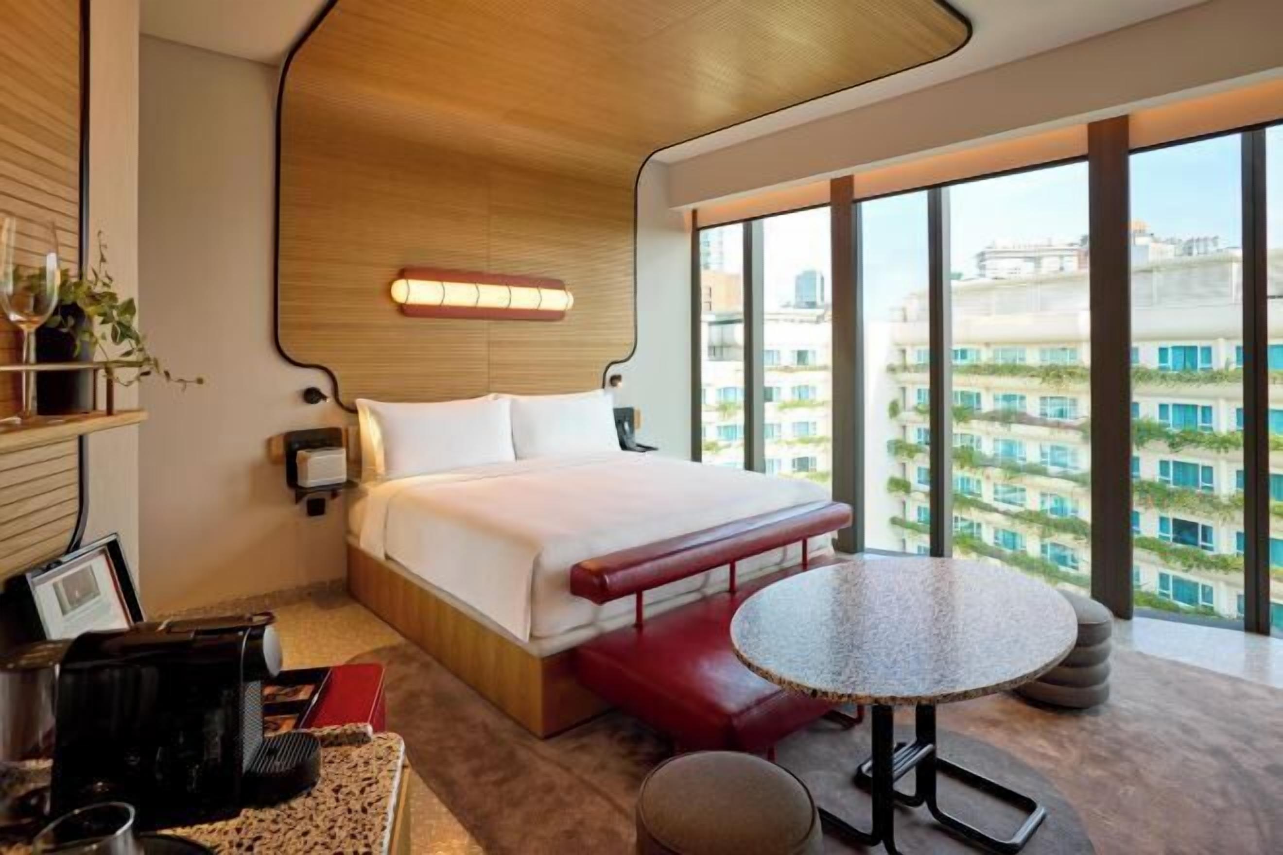 Minibar, in-room safe, desk, laptop workspace