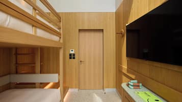 Minibar, in-room safe, desk, laptop workspace