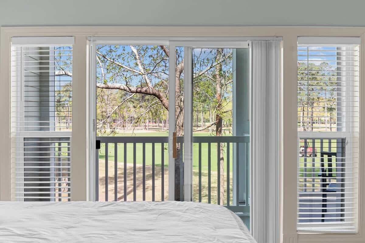 3 slaapkamers, een strijkplank/strijkijzer, gratis wifi, beddengoed