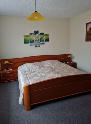 ハウス | 3 室のベッドルーム、客室ごとに異なるインテリア、アイロン / アイロン台