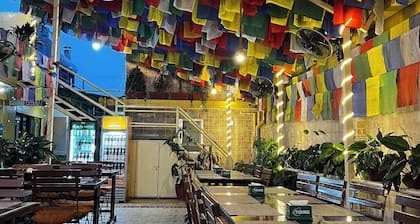 Boudha Stupa View Guest House