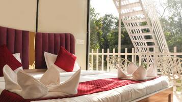 Superior Room | Soundproofing, free WiFi, bed sheets