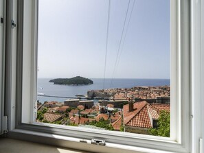View from property - Duxperience Apartment (Dubrovnik)