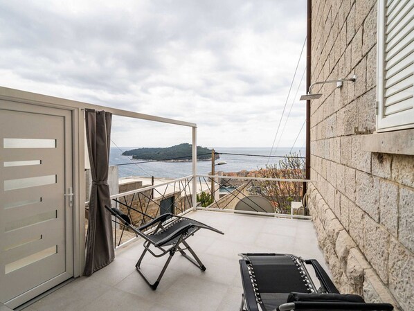 View from property - Duxperience Apartment (Dubrovnik)
