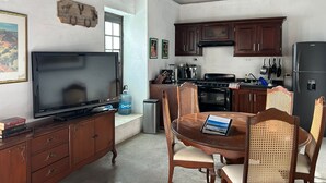 Family Apartment | Living area - La Casita de Carranza (Cuatro Ciénegas)