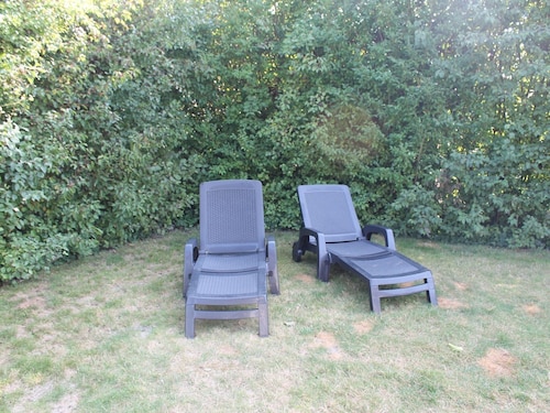 Nice Holiday Home With Garden Near Beach