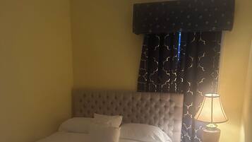 2 sovrum, strykjÀrn/strykbrÀda, wi-fi och sÀngklÀder