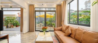 KP VILLA - 6 ROOMS - 8 BEDS
Peaceful, full of natural light