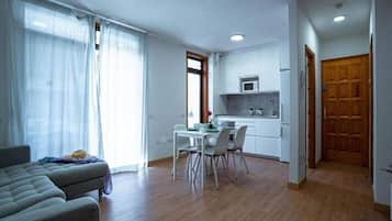 Apartment | Dining